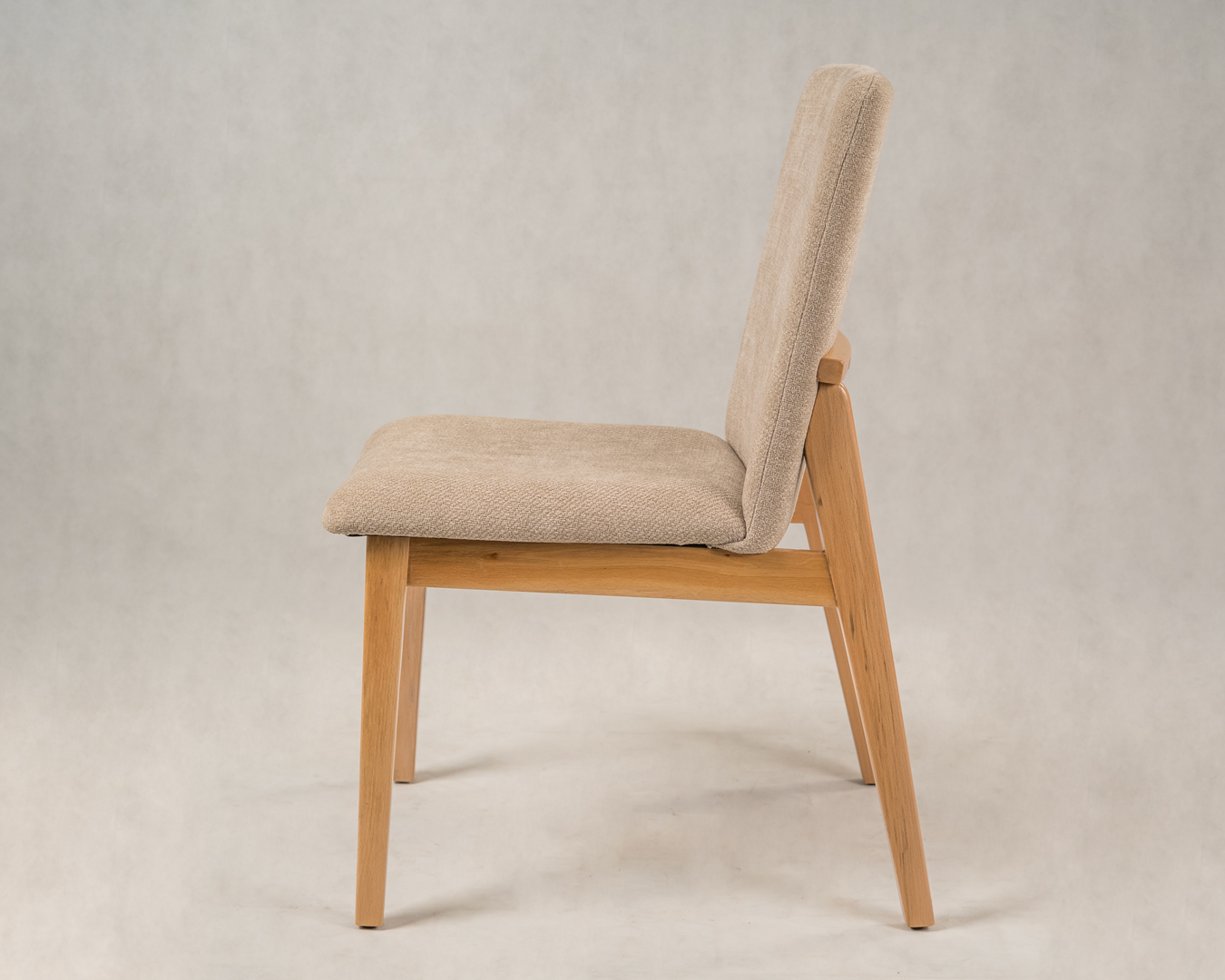 صندلی تیارا - نمای دکوراسیون