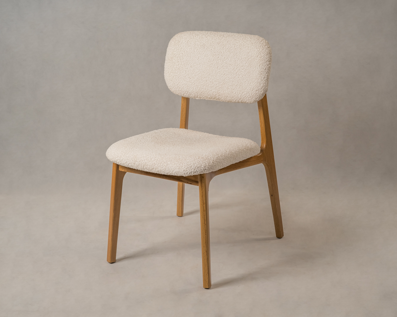 صندلی نوا - نمای اصلی